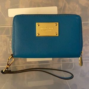 Micheal Kors Wristlet!